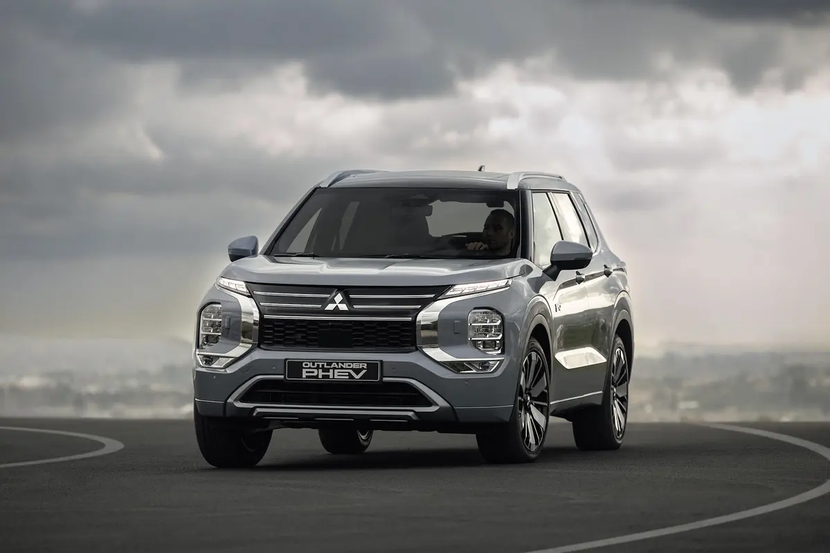 Mitsubishi Outlander IV 2.4 PHEV 306 KM