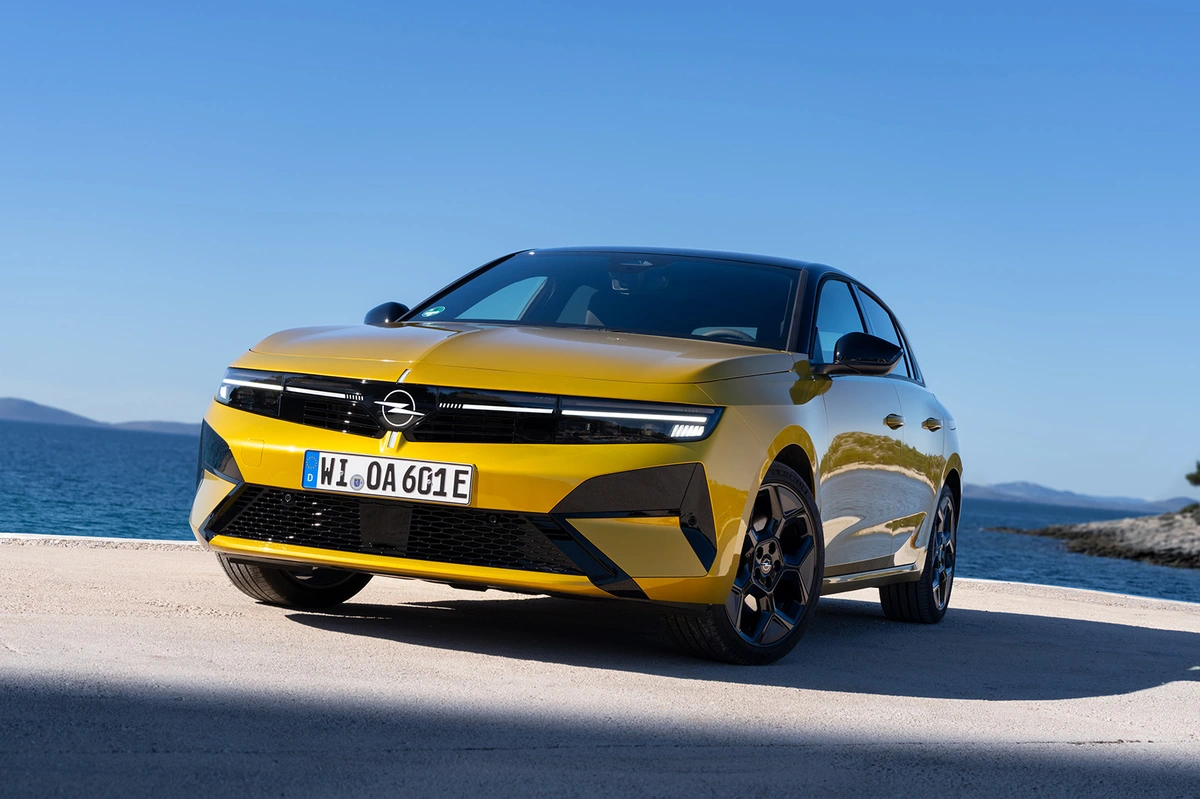 Opel Astra L FL 1.5 Diesel 130 KM