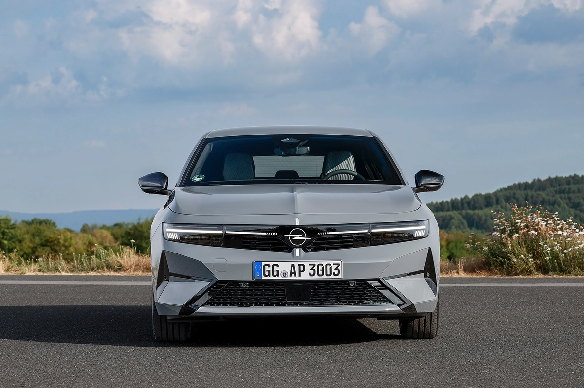 Opel Astra L FL 1.5 Diesel 130 KM