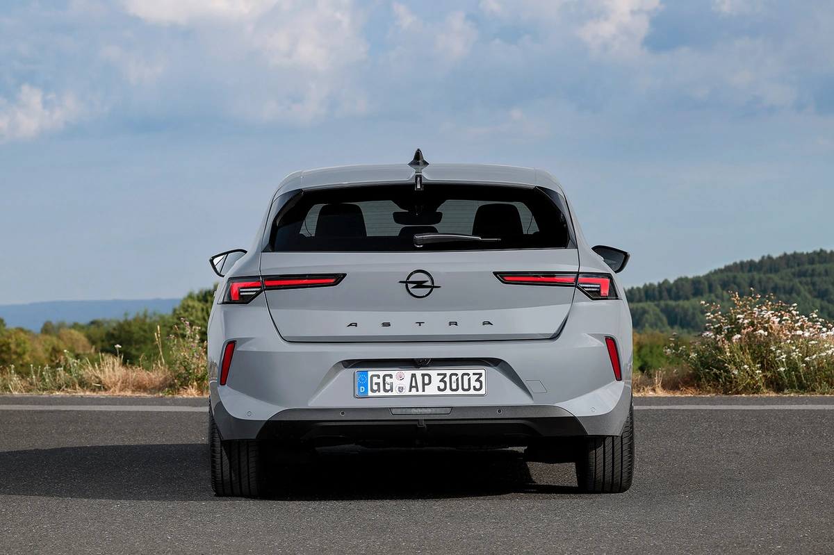 Opel Astra L FL 1.5 Diesel 130 KM