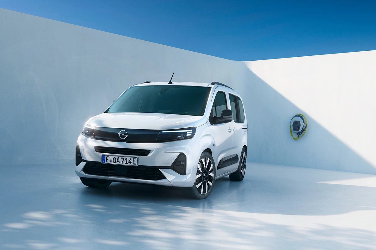 Opel Combo E FL L1 Electric e136 136 KM