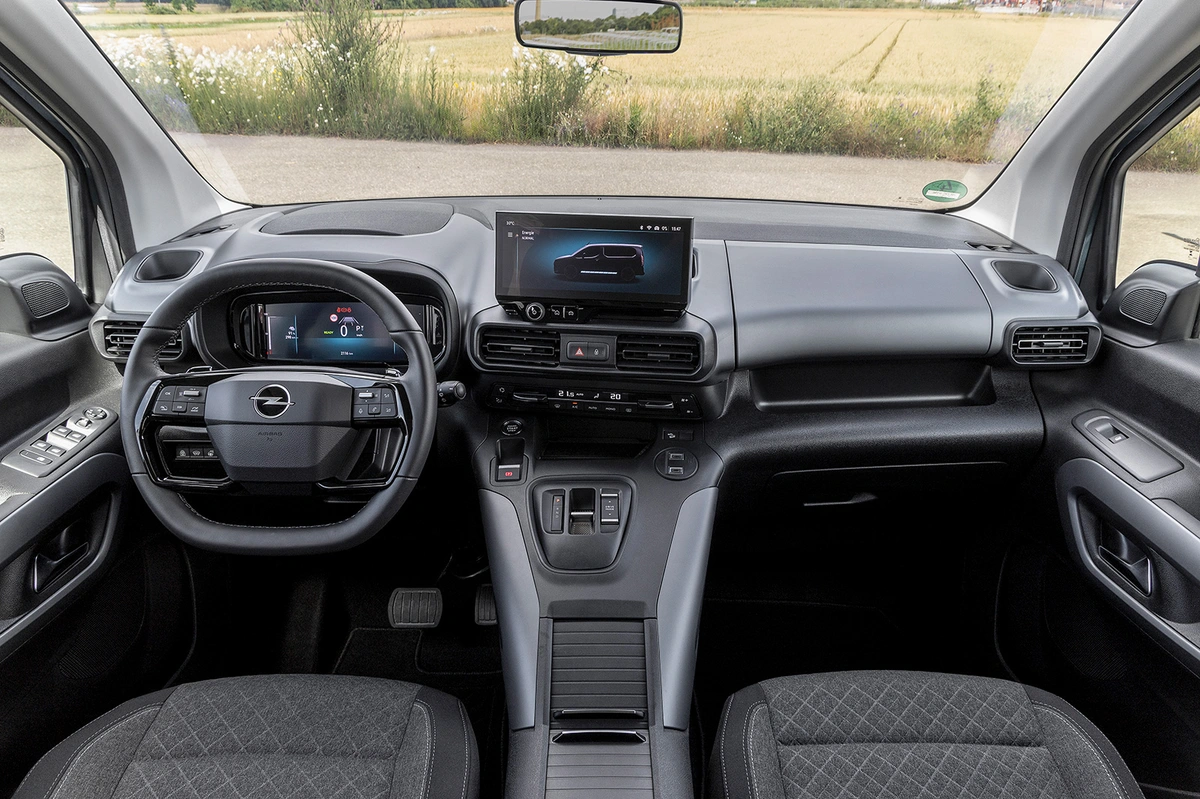 Opel Combo E FL L2 Electric e136 136 KM