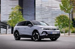 Opel Grandland II e325 73kWh 325 KM — zdjęcie 1