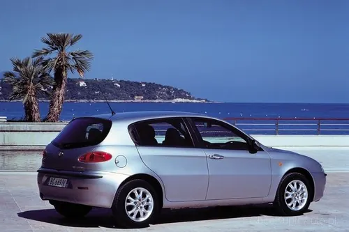 Alfa Romeo 147 1.6 TS 105 KM 2003