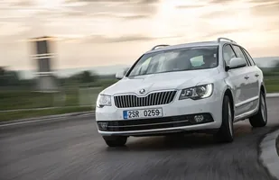 Skoda Superb z oszczędniejszymi silnikami — zdjęcie 1