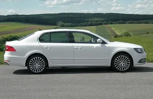 Skoda Superb z oszczędniejszymi silnikami — zdjęcie 4