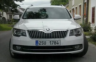 Skoda Superb z oszczędniejszymi silnikami — zdjęcie 5