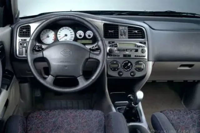 Nissan Primera P11