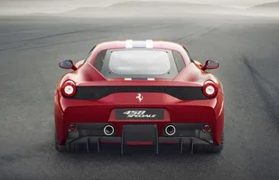 Bujając w obłokach: Ferrari 458 Speciale — zdjęcie 7