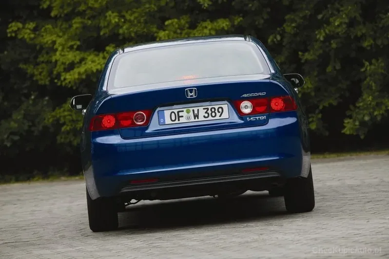 Honda Accord VII