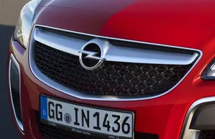 Opel Insignia OPC po liftingu — zdjęcie 2