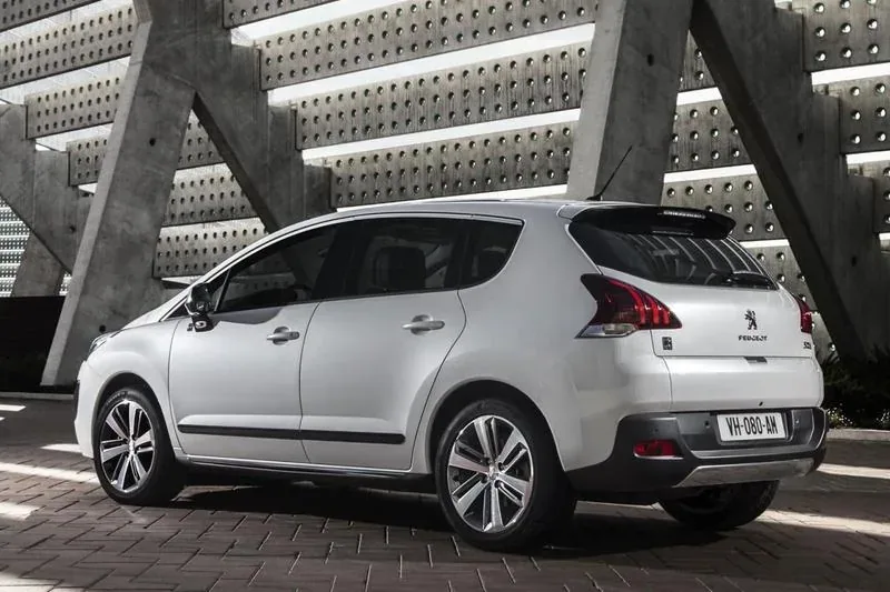 Peugeot 3008 HYbrid4