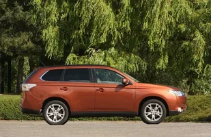 Niższe ceny Mitsubishi Outlander — zdjęcie 6