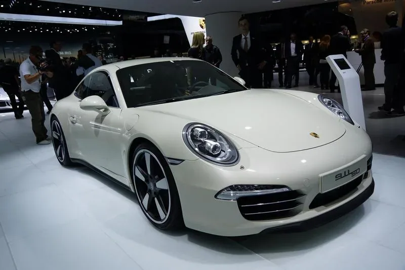 Porsche 911 50