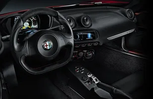 Nadjeżdża Alfa Romeo 4C! — zdjęcie 12
