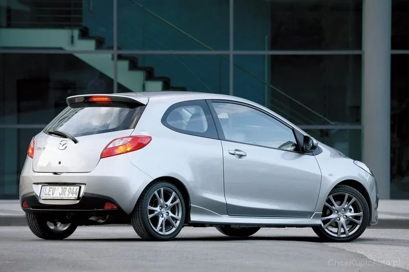 Mazda 2