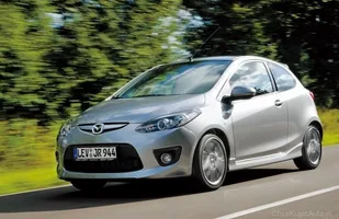 Używane: Mazda 2 — zdjęcie 1