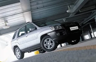 Używane: Kia Sportage II — zdjęcie 9
