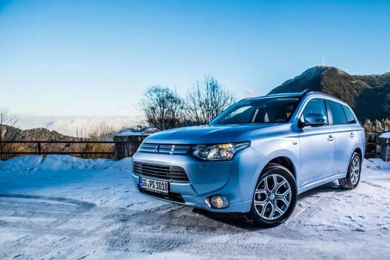 Mitusbishi Outlander