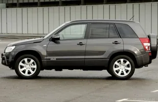 Używane: Suzuki Grand Vitara II — zdjęcie 2