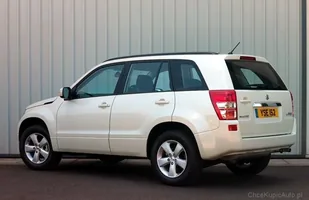 Używane: Suzuki Grand Vitara II — zdjęcie 4