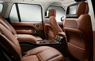 Range Rover LWB. Angielska S-klasse — zdjęcie 6