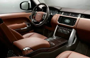 Range Rover LWB. Angielska S-klasse — zdjęcie 7