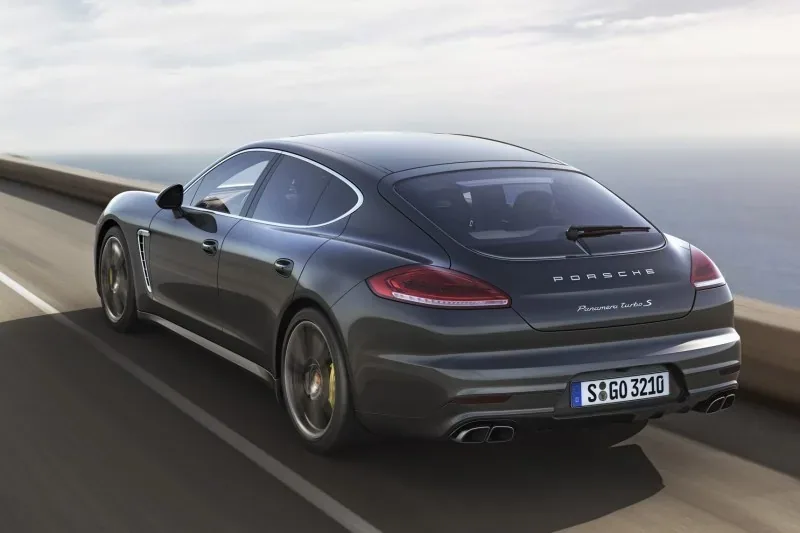 Porsche Panamera Turbo S