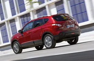 Używane: Nissan Qashqai I — zdjęcie 11