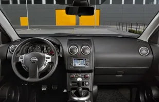 Używane: Nissan Qashqai I — zdjęcie 12
