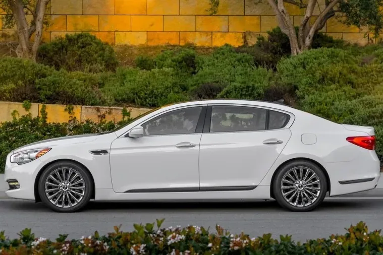 Kia K900