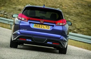 Oficjalnie: Honda Civic Tourer — zdjęcie 5