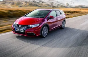 Oficjalnie: Honda Civic Tourer — zdjęcie 7