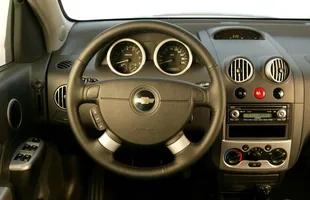 Używane: Chevrolet Aveo I — zdjęcie 4