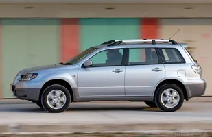 Używane: Mitsubishi Outlander — zdjęcie 4