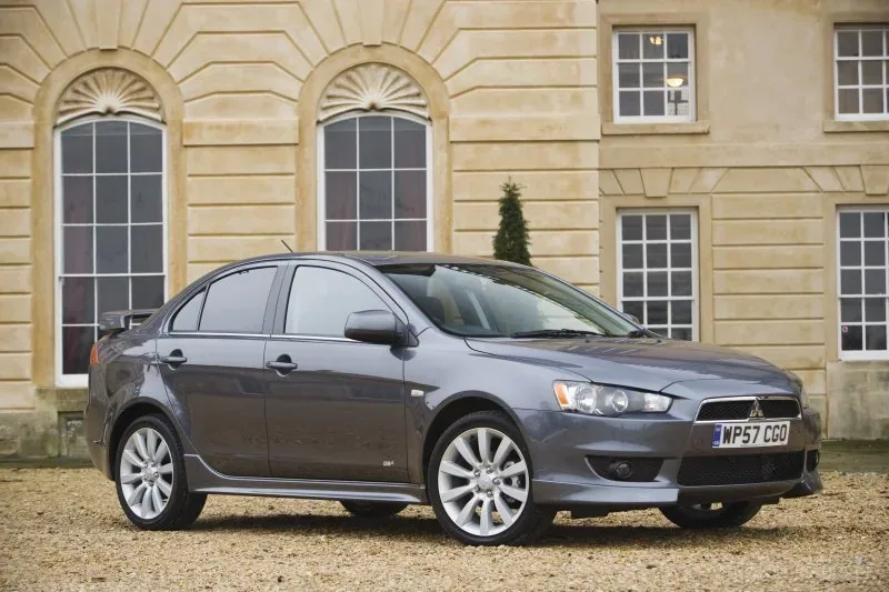 Mitsubishi Lancer