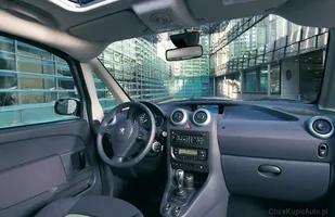 Używane: Peugeot 1007 — zdjęcie 5