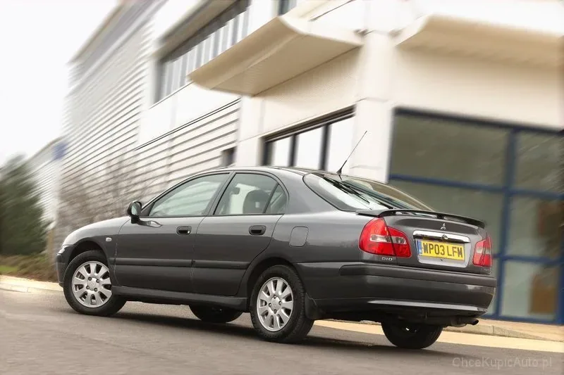 Mitsubishi Carisma po modernizacji z 1999 roku