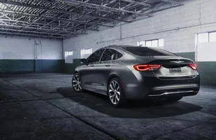 Nowy Chrysler 200 — zdjęcie 2