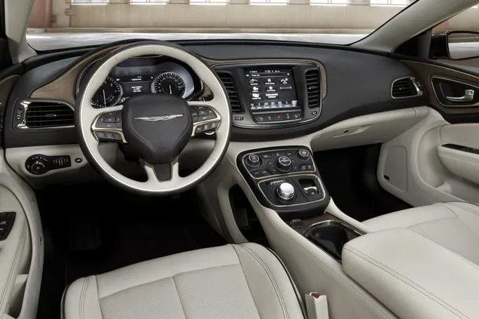 Chrysler 200
