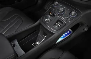 Nowy Chrysler 200 — zdjęcie 6