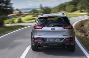 Jeep Cherokee wjeżdża do Europy! — zdjęcie 10