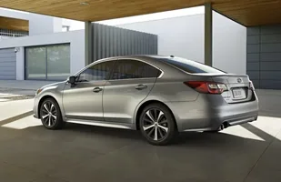 Subaru Legacy po raz szósty — zdjęcie 9