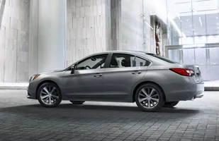 Subaru Legacy po raz szósty — zdjęcie 10