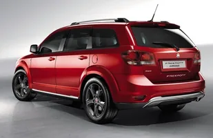 Fiat Freemont Cross. Terenowy? — zdjęcie 2