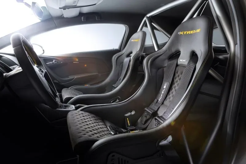 Opel Astra OPC Extreme