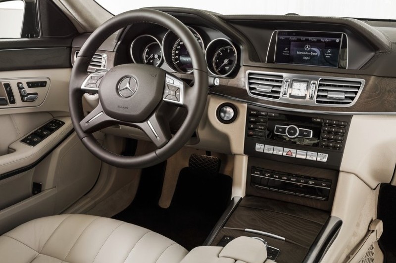 13 milionów egzemplarzy Mercedesa klasy E