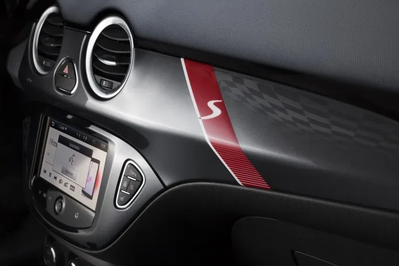 Opel Adam S