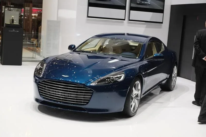 Aston Martin Rapide S