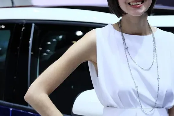 Dziewczyny salonu w Genewie - zdjęcie 7